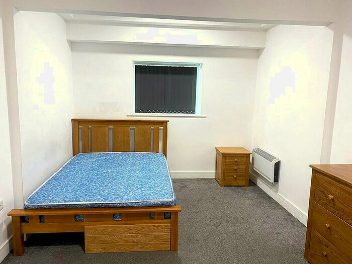 Studio To Rent In Lake Road, Portsmouth, PO1