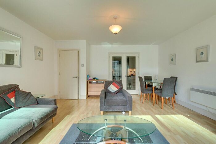 1 Bedroom Flat For Sale In Hertsmere Road, Horizon Building, E14