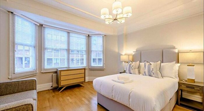 4 Bedroom Flat To Rent In Park Road, St John's Wood, London, NW8