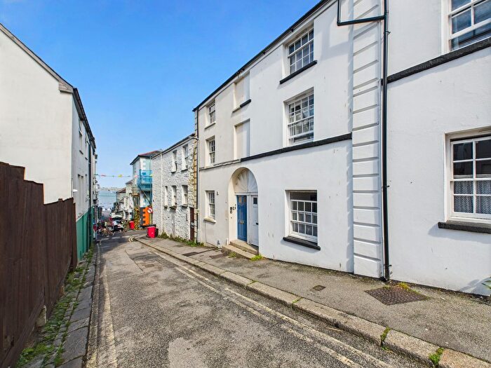 1 Bedroom Flat For Sale In Quay Hill, Falmouth, Ground Floor Apartment, TR11