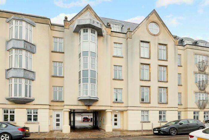 3 Bedroom House To Rent In Penny Street, Portsmouth, PO1