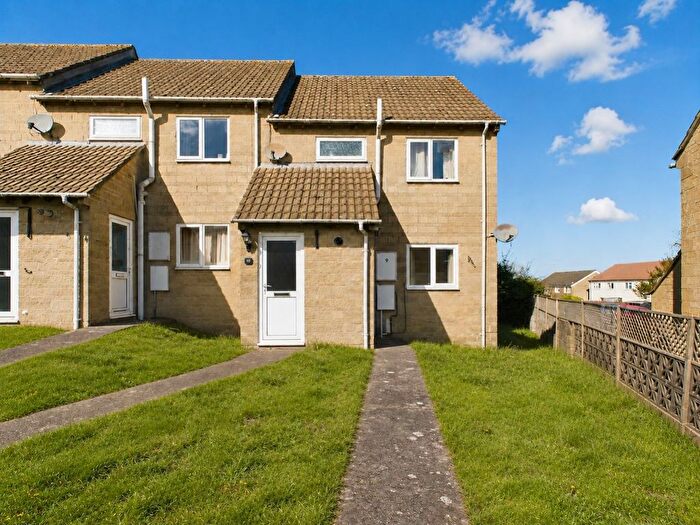 1 Bedroom Flat To Rent In Colliers Wood, Nailsworth, Stroud, Gloucestershire, GL6