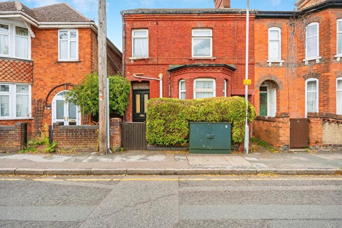 3 Bedroom End Of Terrace House For Sale In Vandyke Road, Leighton Buzzard, LU7
