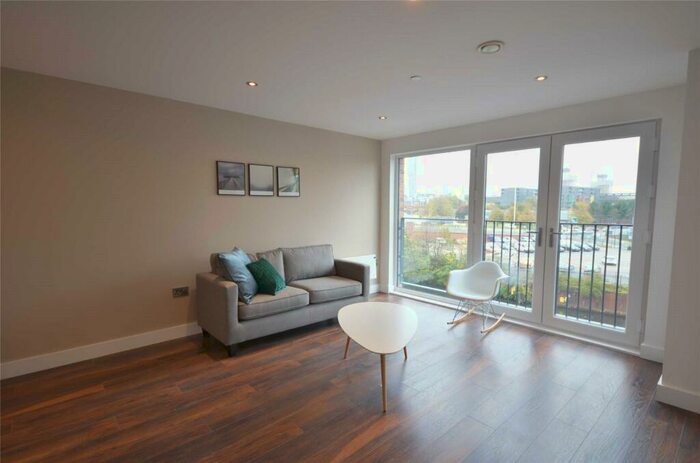 2 Bedroom Apartment To Rent In Wilburn Basin, Salford, Greater Manchester, M5