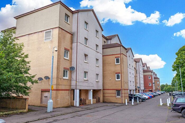 2 Bedroom Maisonette For Sale In Lenzie Way, Springburn, Glasgow, G21