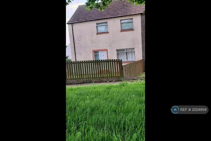 3 Bedroom Semi-Detached House To Rent In Hyslop Road, Stevenston, KA20