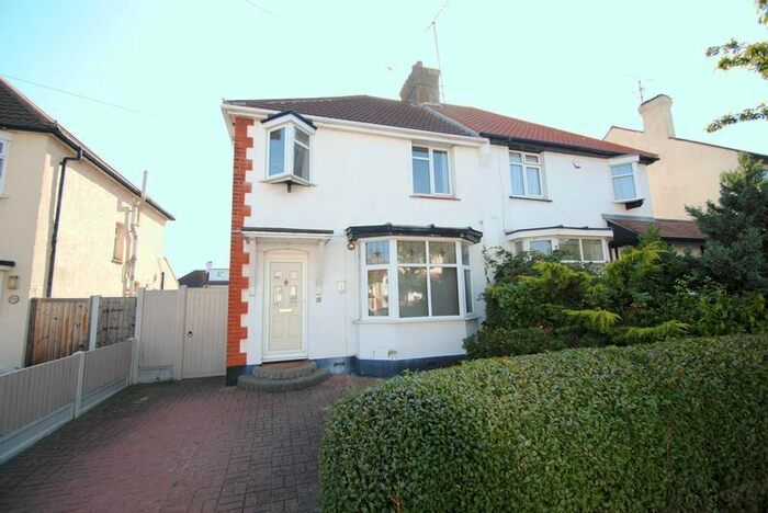 3 Bedroom Semi-Detached House To Rent In Montague Avenue, Leigh-On-Sea, SS9