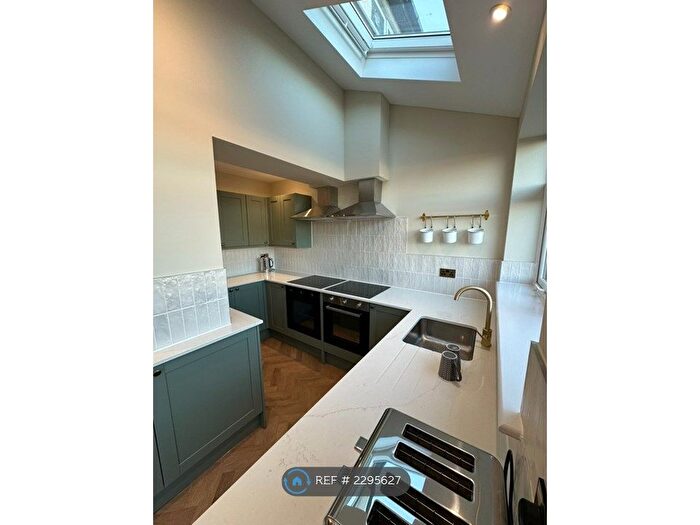 6 Bedroom Terraced House To Rent In Mackie Road, Filton, Bristol, BS34