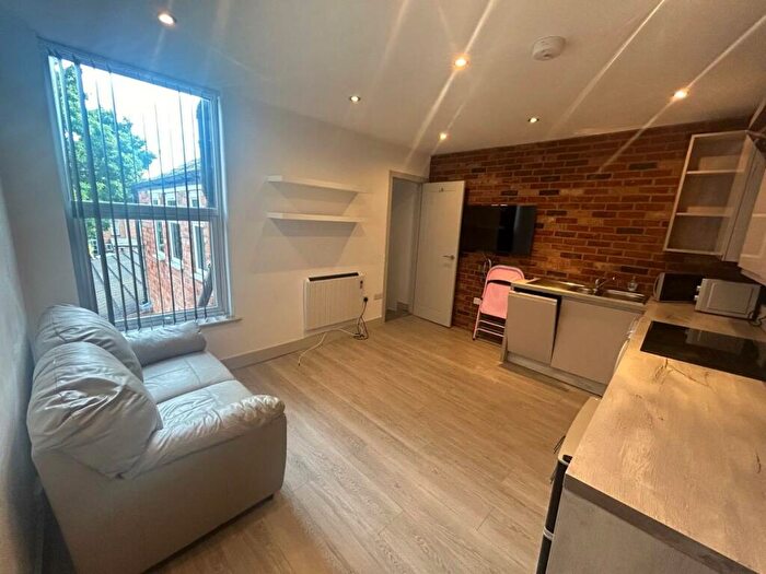 1 Bedroom Property To Rent In Mary Vale Road, Birmingham, B30
