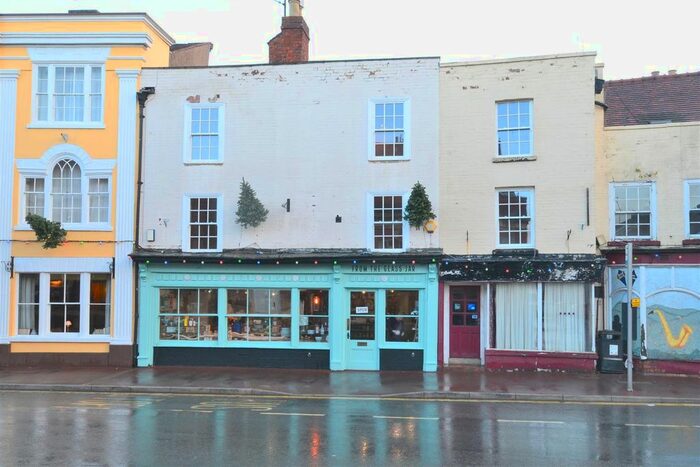 2 Bedroom Flat To Rent In High Street, Upton-Upon-Severn, Worcester, WR8