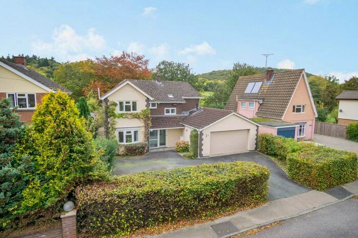 4 Bedroom Detached House For Sale In Glyndwr Crescent, Guilsfield, Welshpool, Powys SY21