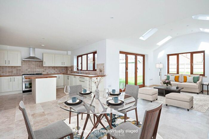 5 Bedroom Terraced House To Rent In Earls Lane, Deddington, OX15