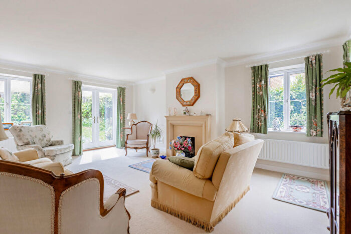 5 Bedroom Detached House For Sale In Church Lane, Shutford, OX15