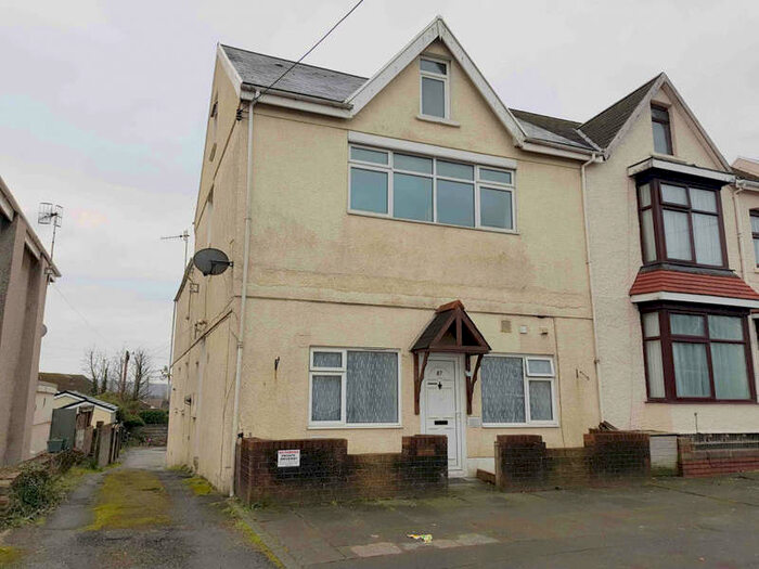1 Bedroom Flat To Rent In Front Flat, Alexandra Road, Swansea, SA4