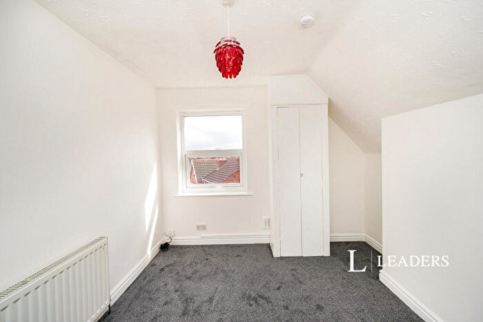 1 Bedroom Flat To Rent In Woodchurch Road, Birkenhead, CH42