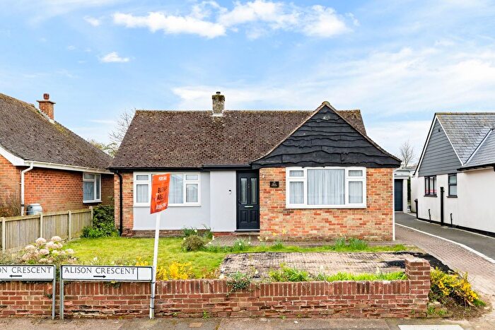 2 Bedroom Detached Bungalow For Sale In Alison Crescent, Whitfield, Dover, CT16