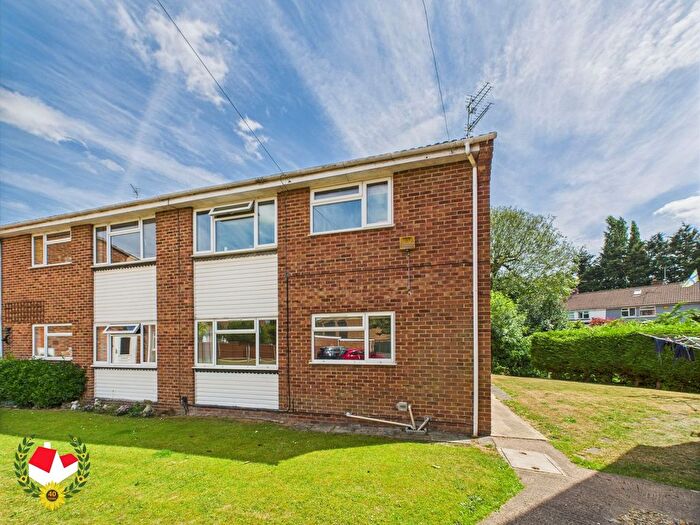 2 Bedroom Maisonette For Sale In Overbrook Close, Gloucester, GL4