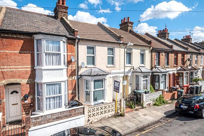 3 Bedroom Detached House For Sale In Havelock Road, Gravesend, Kent, DA11