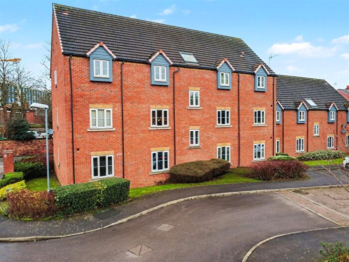 2 Bedroom Flat For Sale In Nether Street, Beeston, Nottingham, NG9