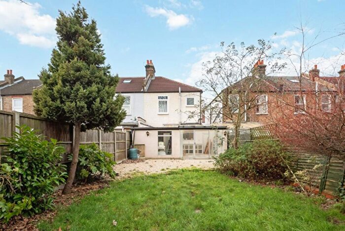 3 Bedroom Terraced House For Sale In Silverleigh Road, Thornton Heath, CR7