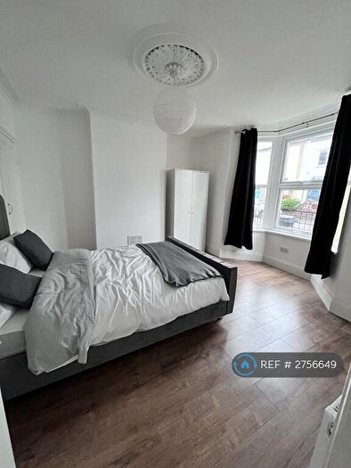 4 Bedroom Detached House To Rent In Thomas Street, Bristol, BS2