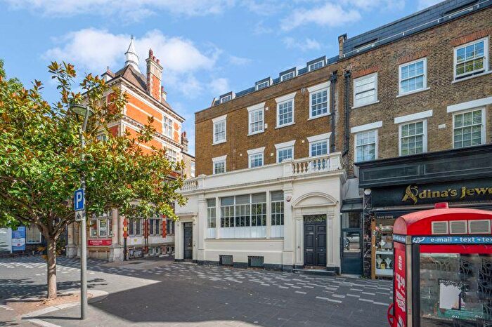 1 Bedroom Flat To Rent In Broadway, Stratford, E15