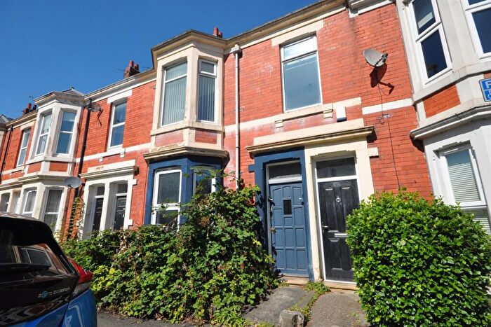 2 Bedroom Flat To Rent In Fairfield Road, West Jesmond, NE2