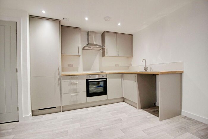 1 Bedroom Flat To Rent In Maxwell Street, Swindon, SN1