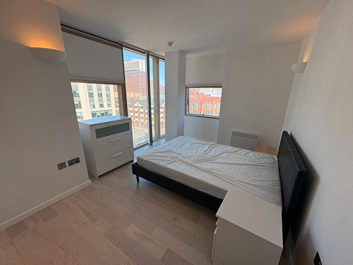 2 Bedroom Apartment To Rent In West Point, Wellington Street, City Centre, LS1