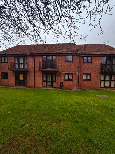 1 Bedroom Flat To Rent In Bicknell Gardens, Yeovil, BA21