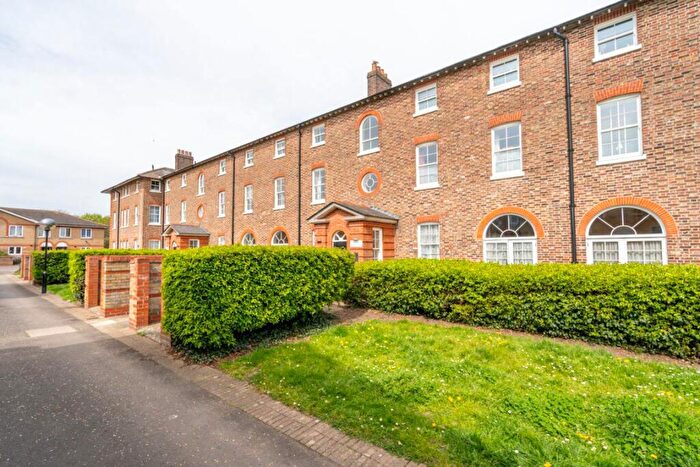 1 Bedroom Flat To Rent In St Mary`s House, Portsmouth, PO3