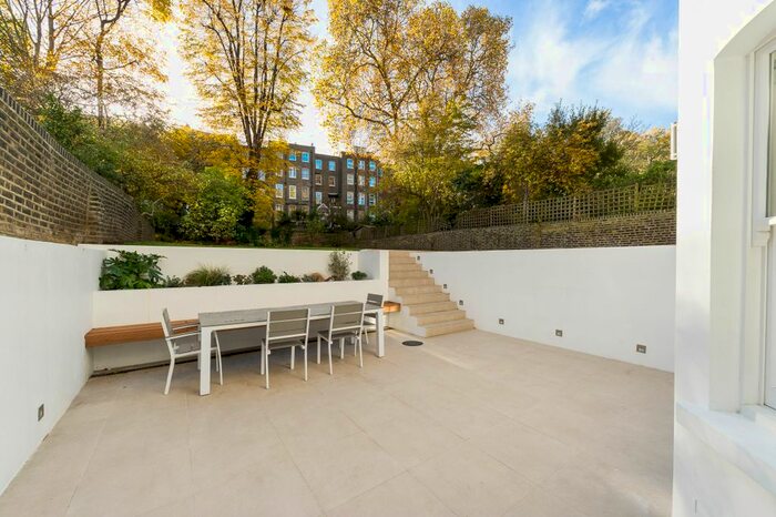 4 Bedroom Flat To Rent In Lexham Gardens, Kensington High Street, W8
