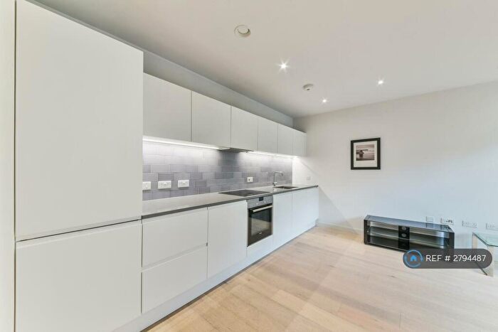 1 Bedroom Flat To Rent In Schooner Road, London, E16