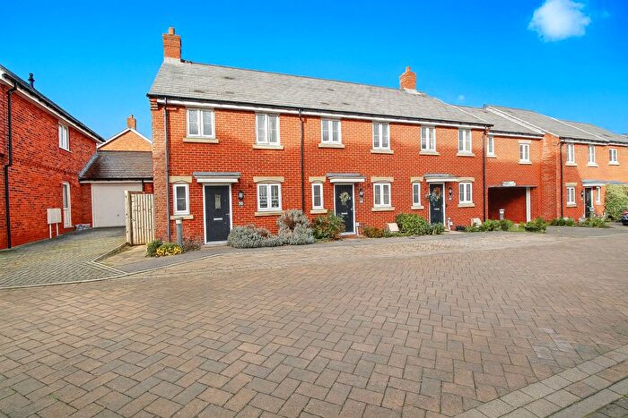 2 Bedroom Terraced House For Sale In Goswell Square, Alton, Hampshire, GU34