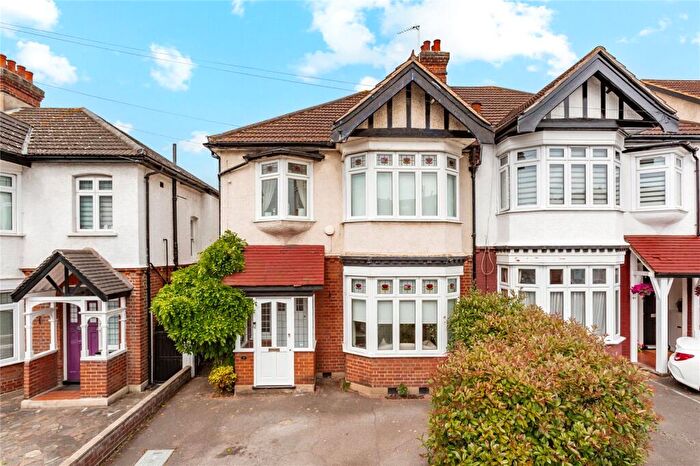 5 Bedroom Semi-Detached House For Sale In Champion Road, Upminster, RM14