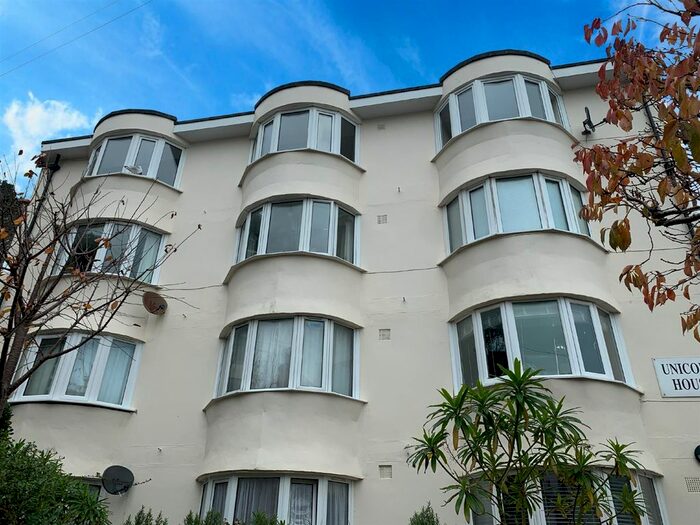 1 Bedroom Flat To Rent In Croft Road, Hastings, TN34