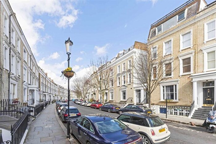 3 Bedroom Flat For Sale In Eardley Crescent, SW5