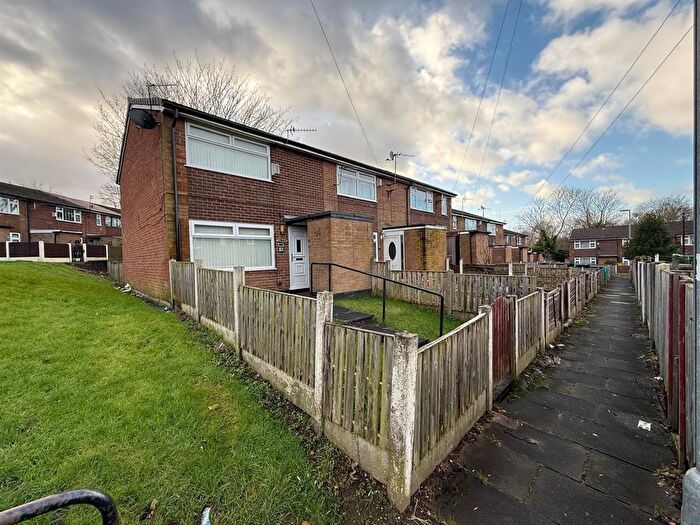 2 Bedroom Terraced House To Rent In Clevedon Road, Chadderton, Oldham, OL9