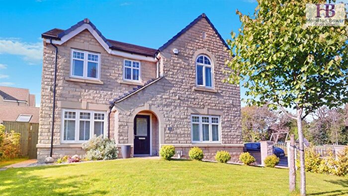 4 Bedroom Detached House For Sale In Moorbank Drive, Shelf, Halifax, HX3