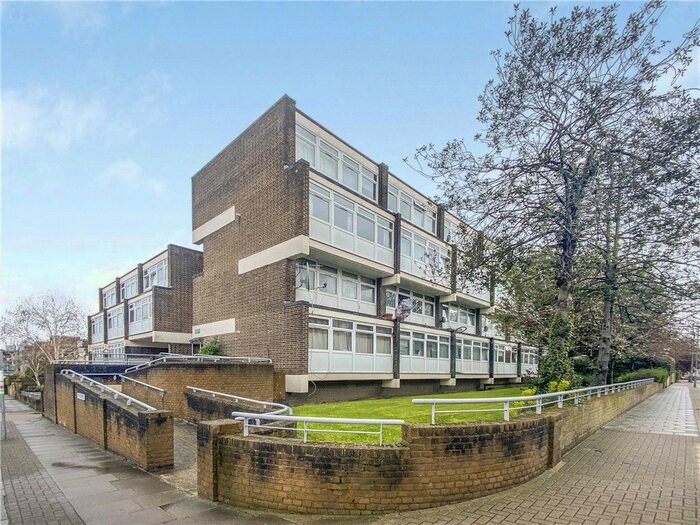 3 Bedroom Maisonette To Rent In Rayners Road, Putney, SW15