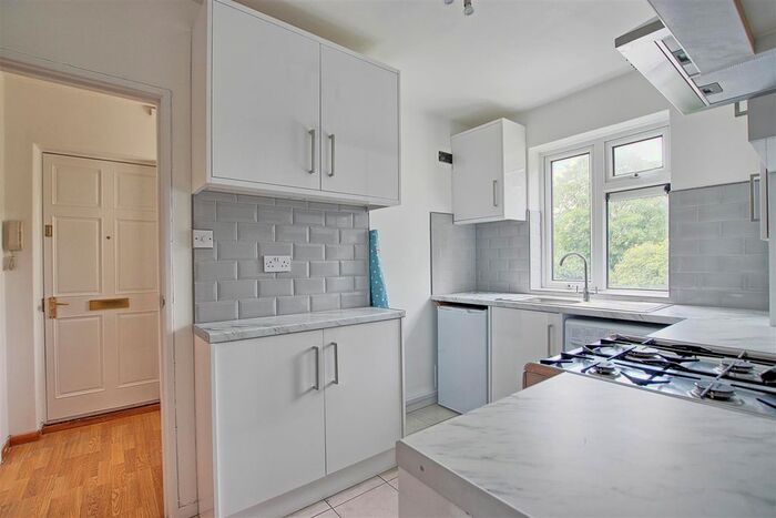 2 Bedroom Flat To Rent In Davy Road, Cambridge, CB1