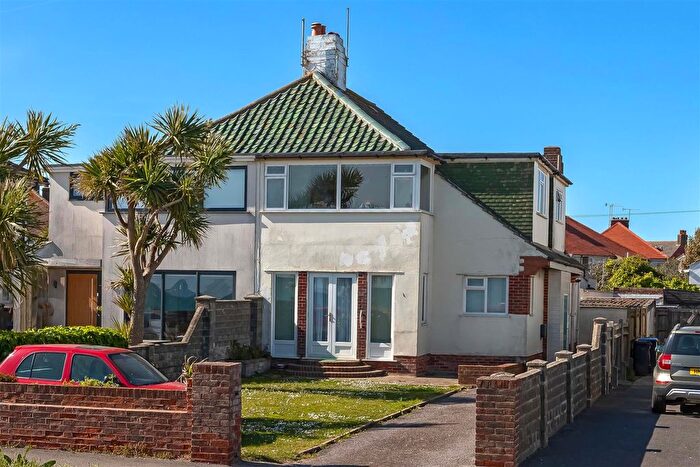 2 Bedroom Property For Sale In Brighton Road, Worthing, BN11
