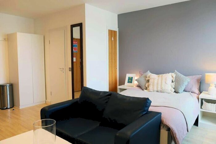 Studio To Rent In Kirby Street, EC1N