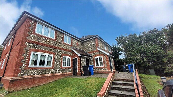 2 Bedroom Maisonette To Rent In Bagshot Road, Ascot, Berkshire, SL5