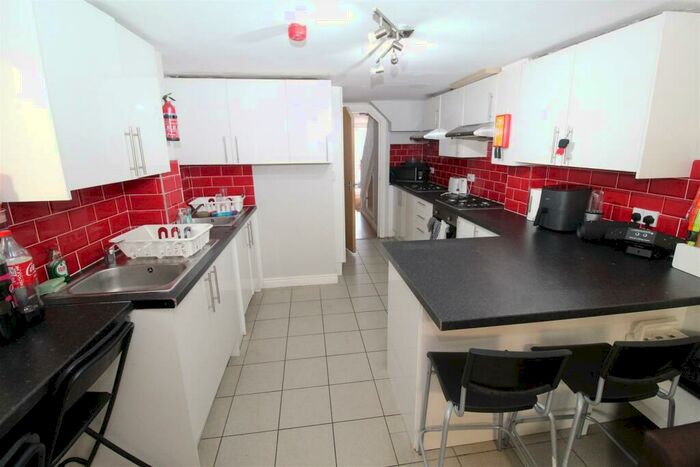 6 Bedroom House To Rent In Merthyr Street, Cathays, Cardiff, CF24