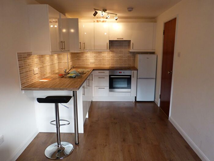 1 Bedroom Flat To Rent In London, NW11