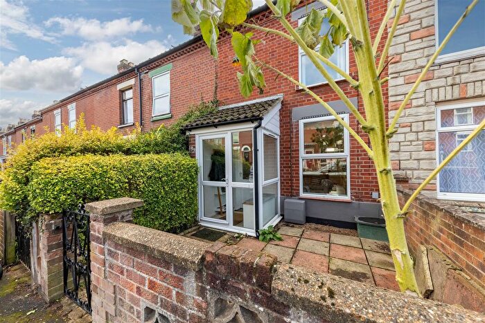 3 Bedroom Terraced House For Sale In Marlborough Road, Norwich, NR3
