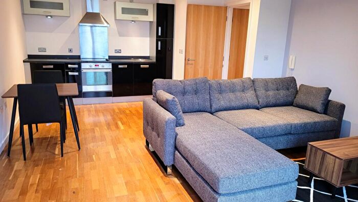 1 Bedroom Flat To Rent In Gateway East, Marsh Lane, Leeds, LS9