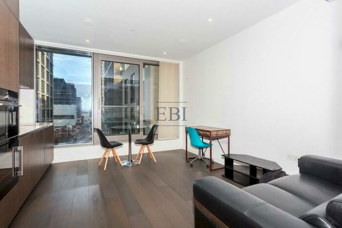 Apartment To Rent In Park Drive, Canary Wharf, London, E14