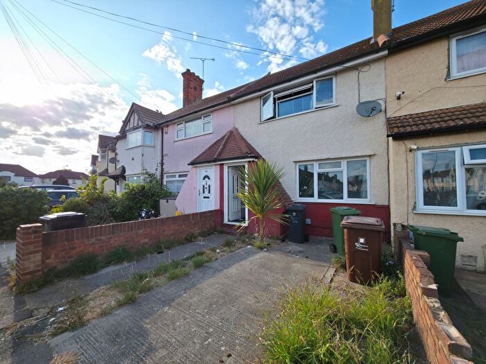 3 Bedroom Terraced House To Rent In Whitebarn Lane, Dagenham, RM10